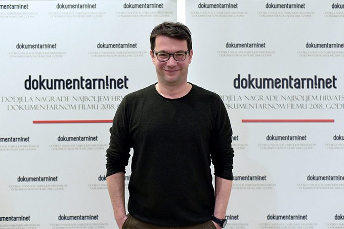Na fotografiji: Nebojša Slijepčević / Foto: Nina Đurđević/Dokumentarni.net